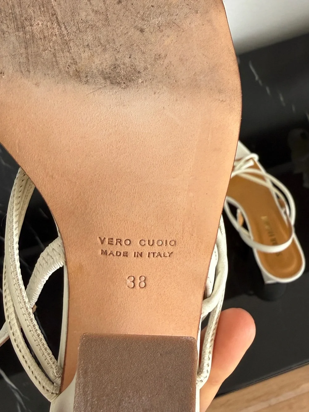 Vero Cuoio White Strappy Slingback Heels